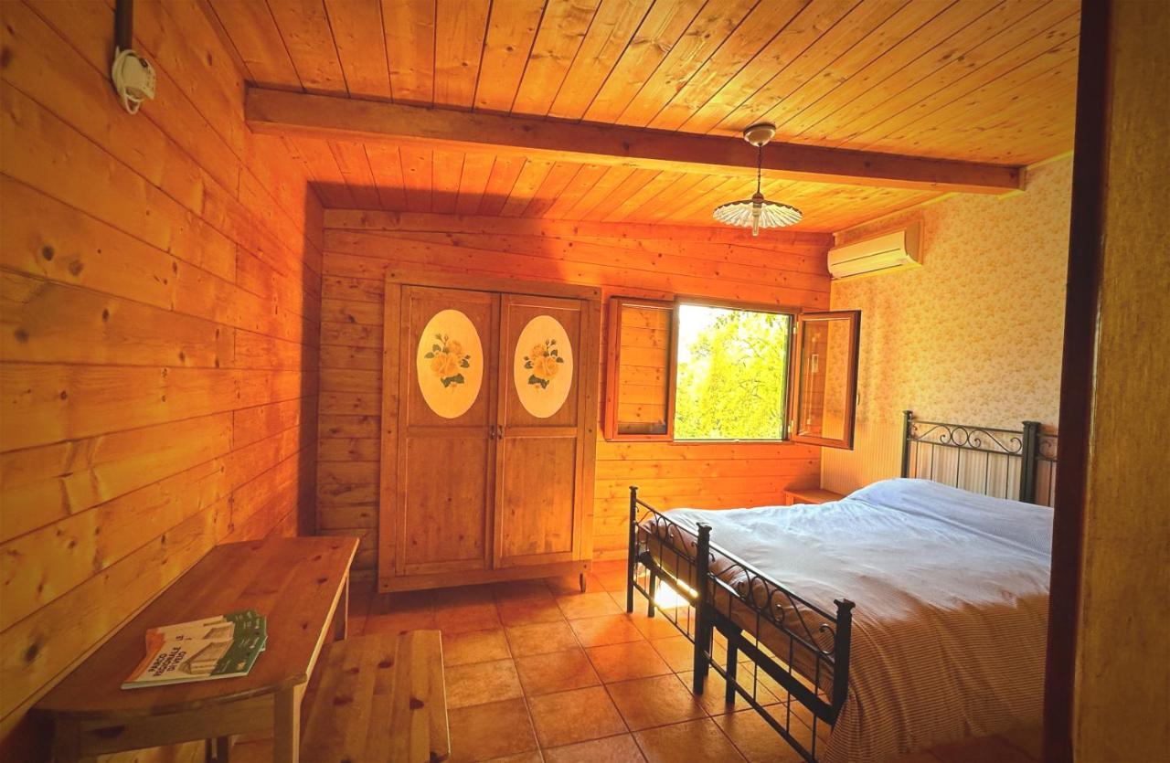 Night In The Wood Sorbo Villa กัมปาญญาโน ดิ โรมา ภายนอก รูปภาพ